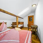 Snezna Pensjonat 3*